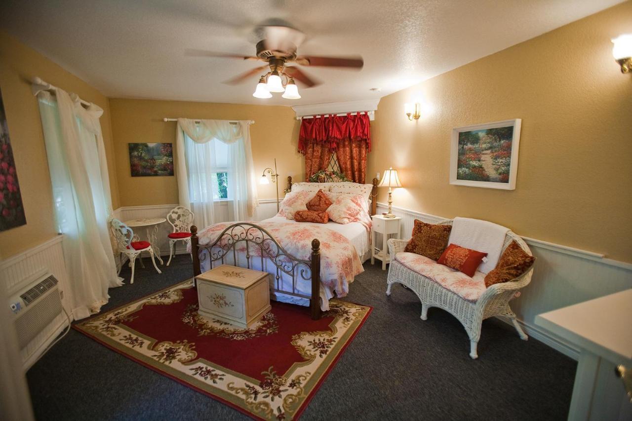 Bed And Breakfast On White Rock Creek Waco Ngoại thất bức ảnh